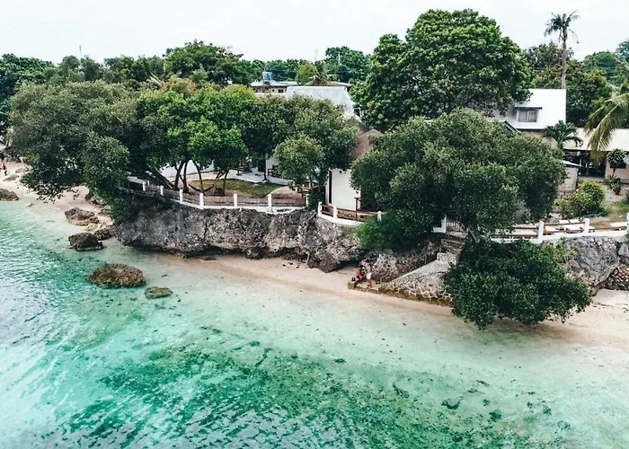 Pescador View Beachfront And Extension By The Ocean & Restaurant *