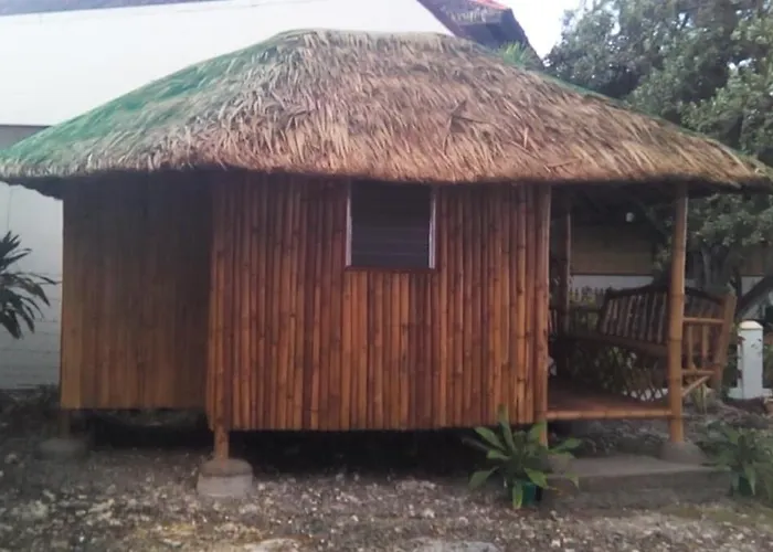 Pescador View Beachfront And Extension By The Ocean & Restaurant Moalboal