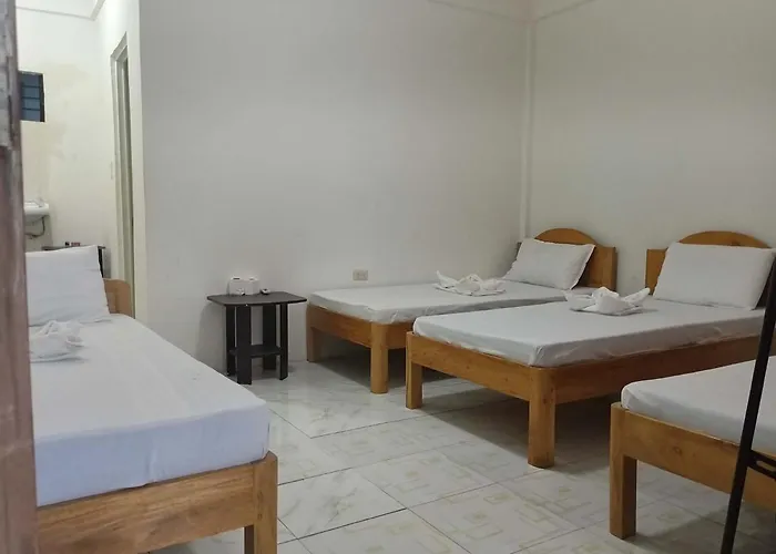 Pescador View Beachfront And Extension By The Ocean & Restaurant * Moalboal
