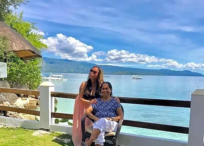 Resort Pescador View Beachfront And Extension By The Ocean & Restaurant Moalboal